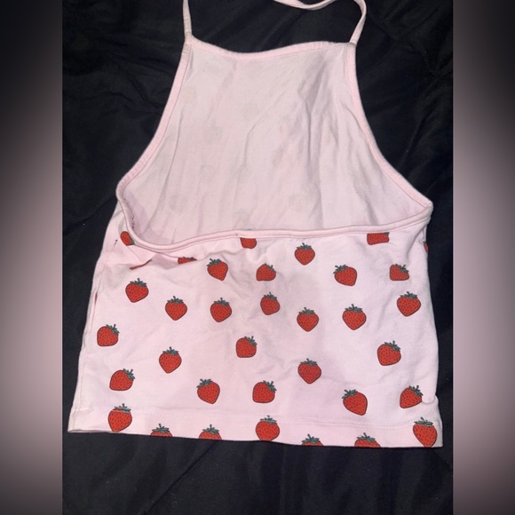Strawberry Shortcake Crop Top - Picture 3 of 4